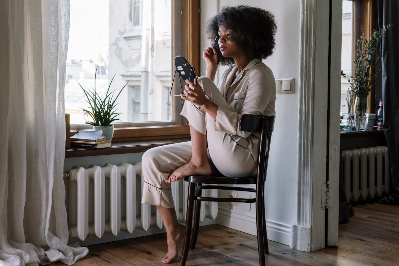 services-03 woman girl sitting morning 4046416